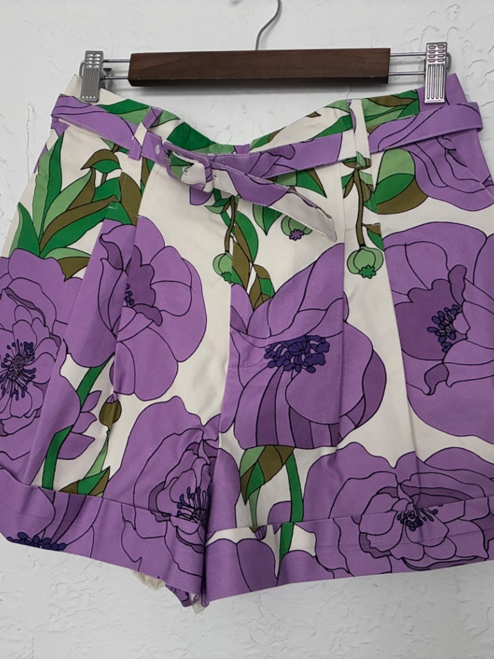 Hyacinth House Floral Pleated Shorts Size Large Belted Purple Green - Picture 3 of 9